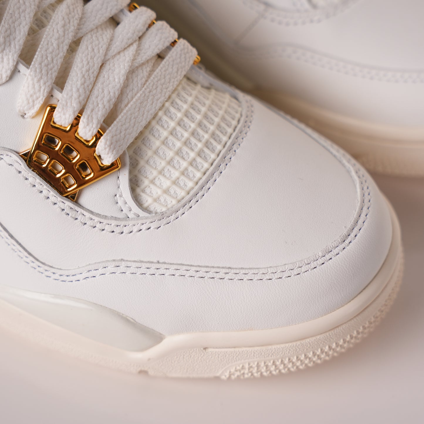 Air Jordan 4 Sail Metallic Gold AQ9129-170