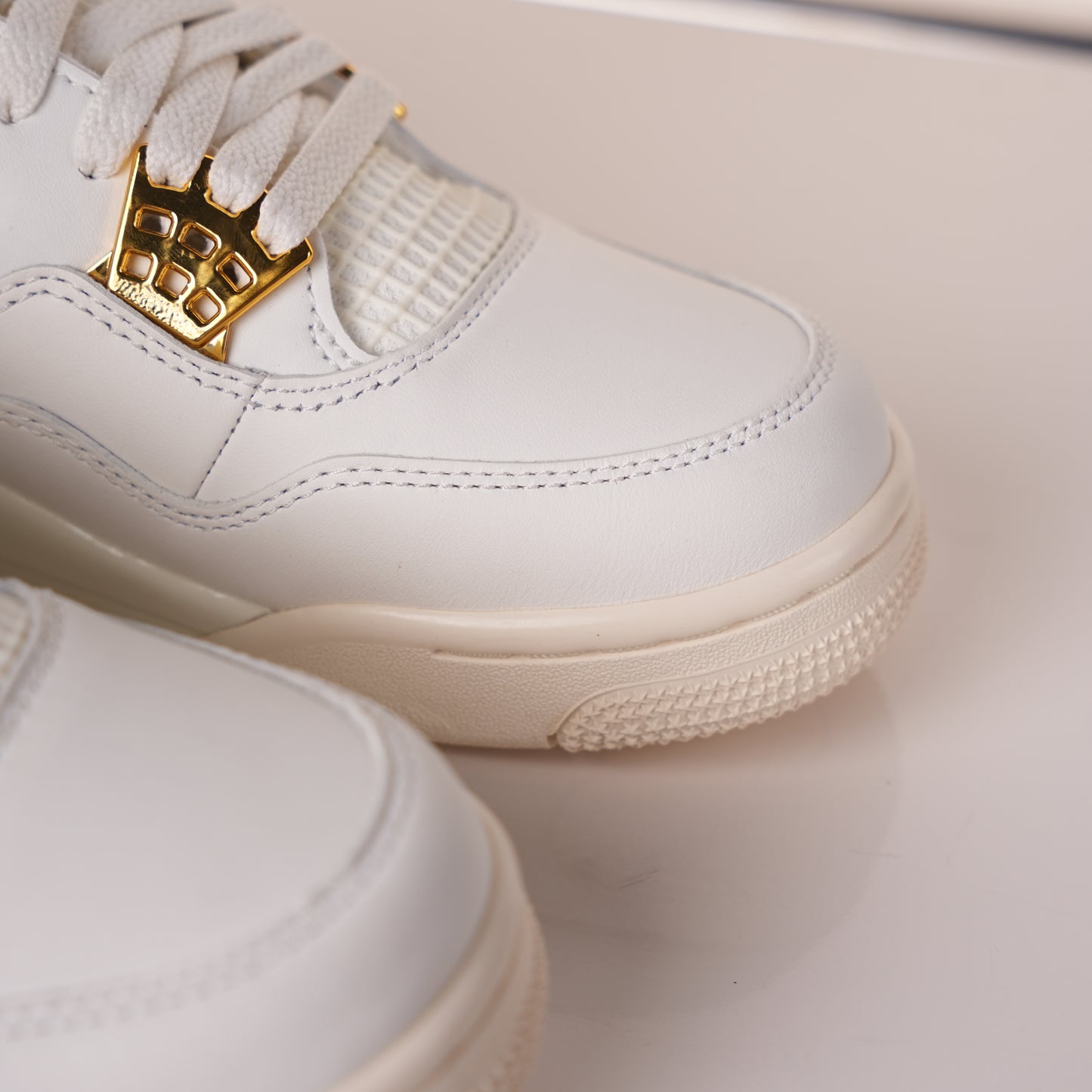 Air Jordan 4 Sail Metallic Gold AQ9129-170
