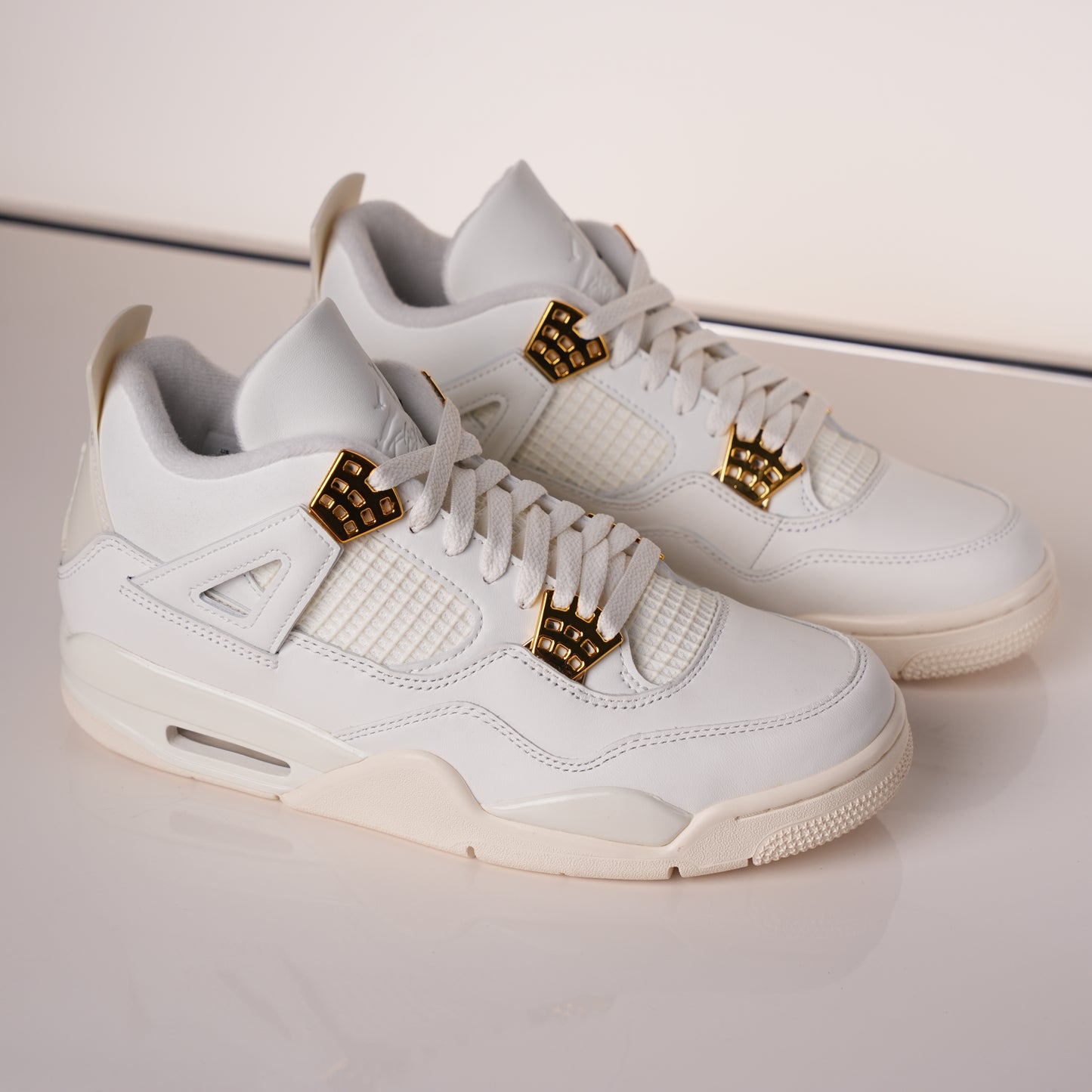 Air Jordan 4 Sail Metallic Gold AQ9129-170
