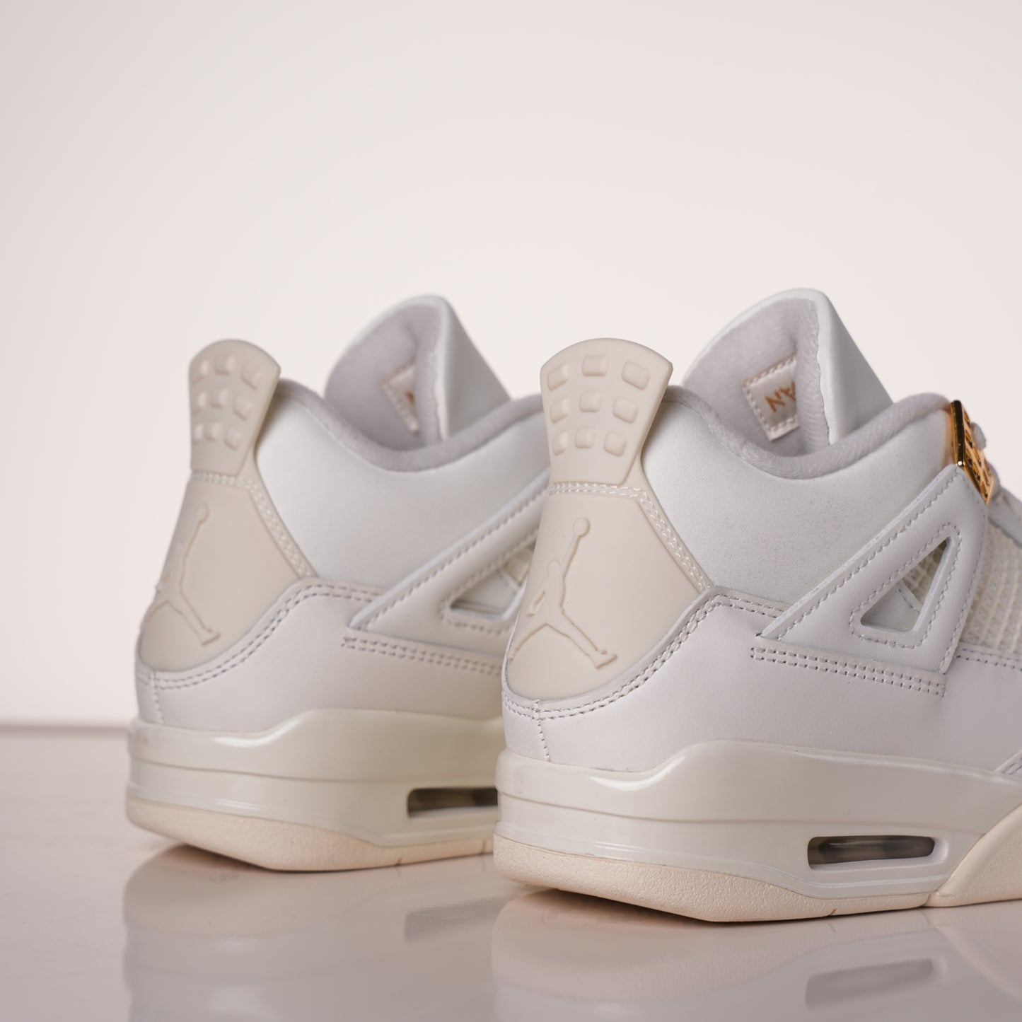 Air Jordan 4 Sail Metallic Gold AQ9129-170
