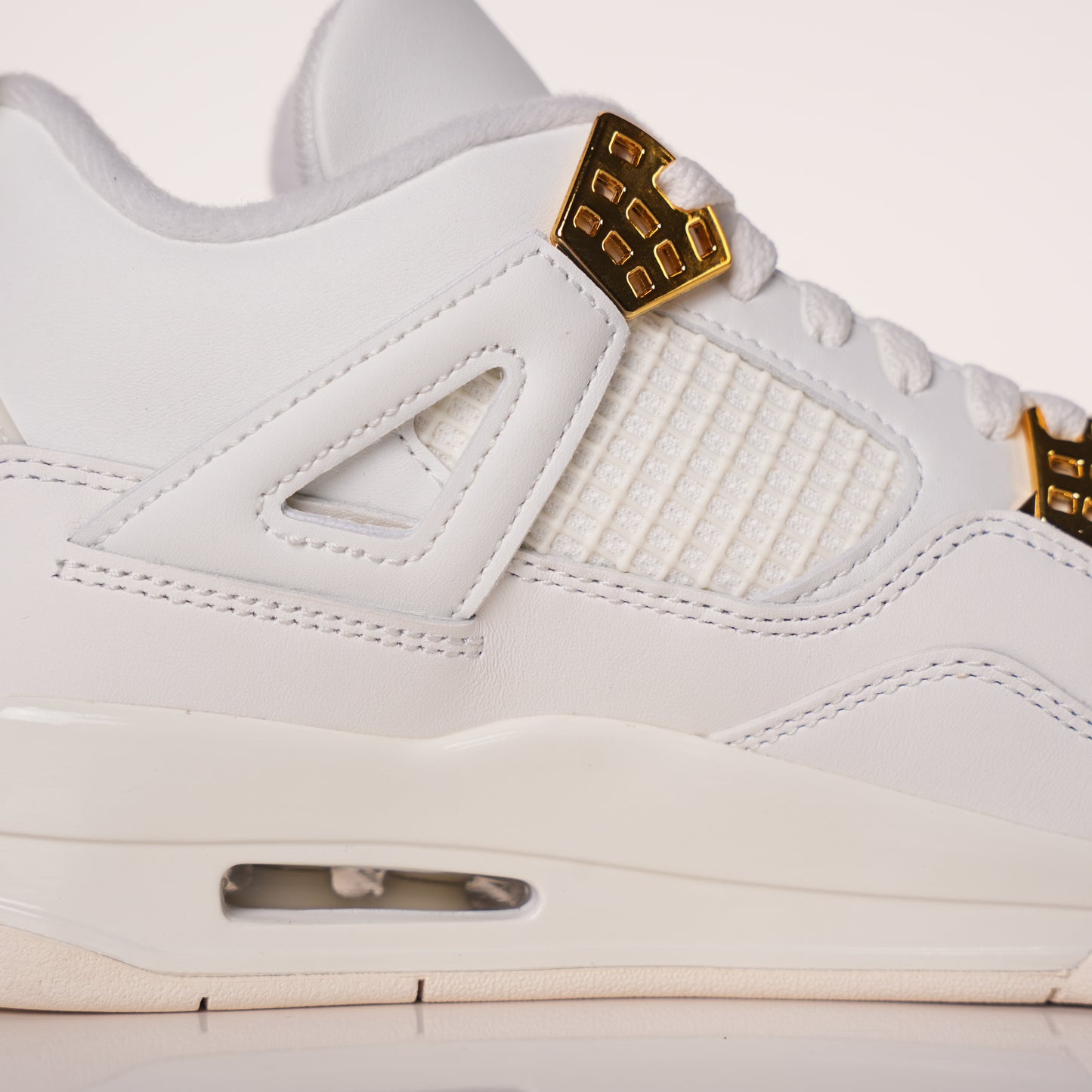 Air Jordan 4 Sail Metallic Gold AQ9129-170