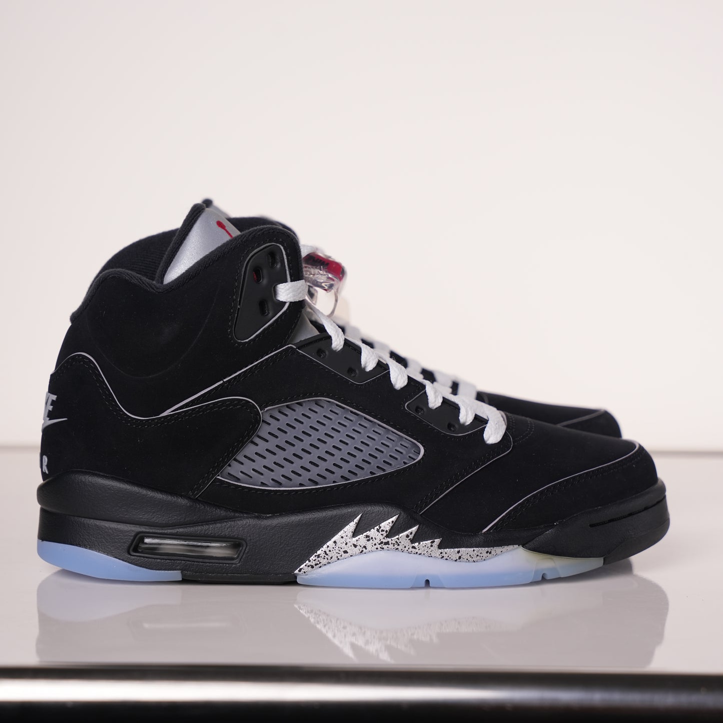 Air Jordan 5 Retro OG Black Metallic Reimagined HF3975-001