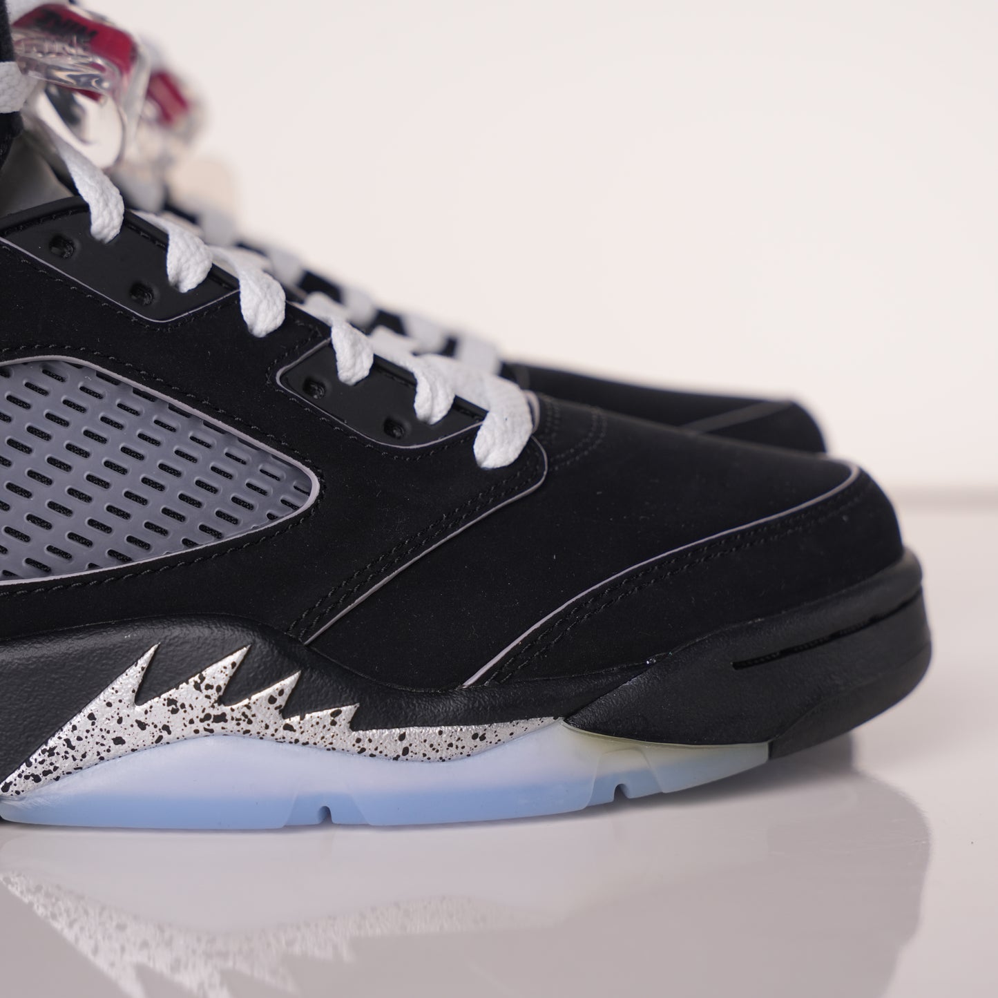 Air Jordan 5 Retro OG Black Metallic Reimagined HF3975-001