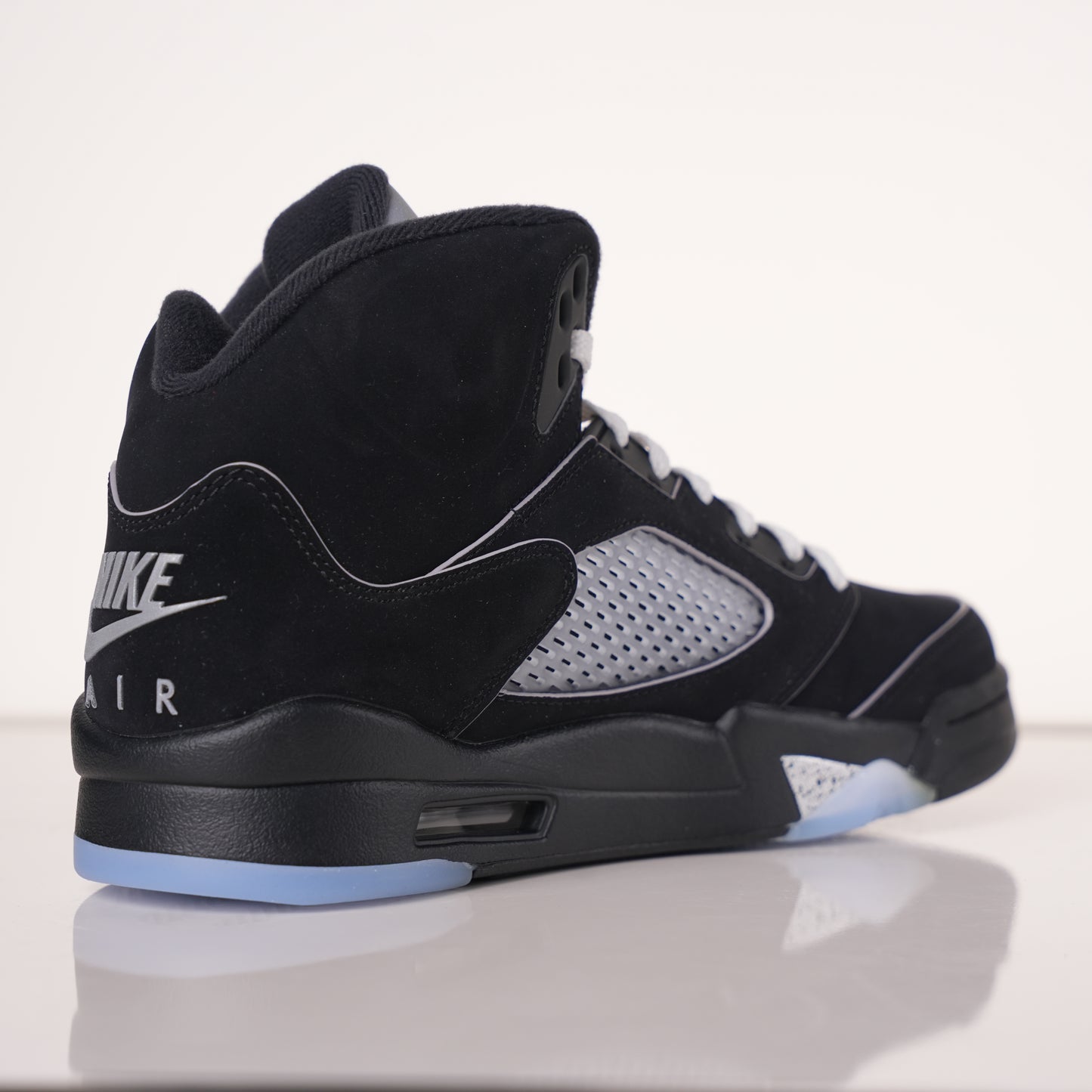 Air Jordan 5 Retro OG Black Metallic Reimagined HF3975-001