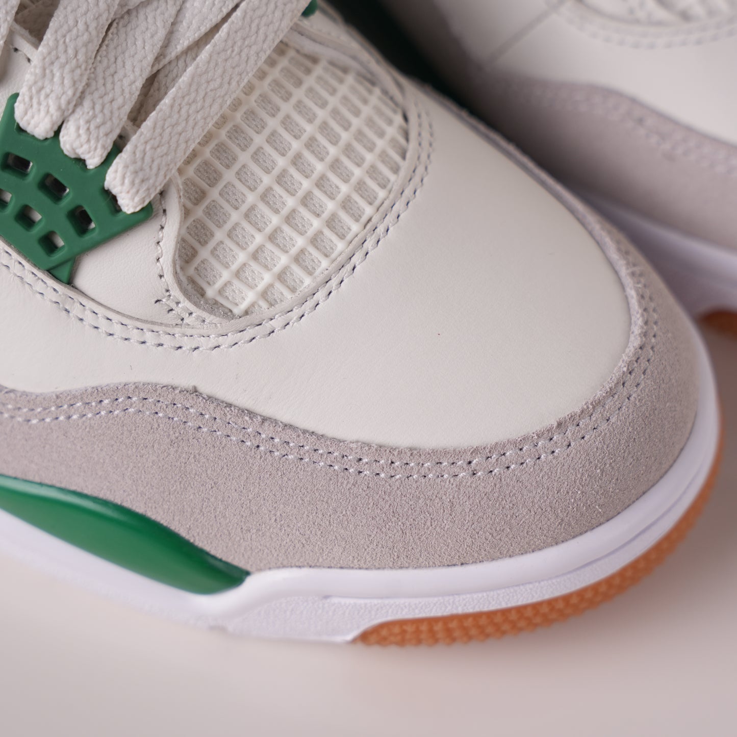 Air Jordan 4 SB Pine Green DR5415-103