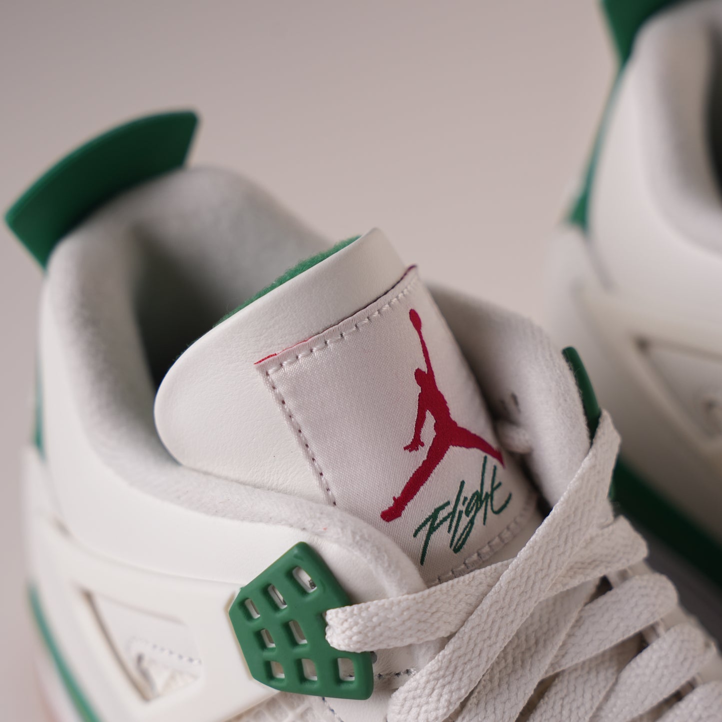 Air Jordan 4 SB Pine Green DR5415-103