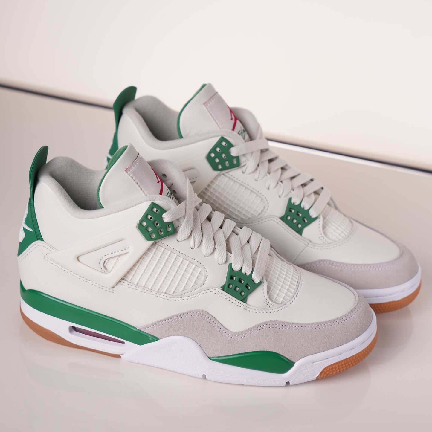Air Jordan 4 SB Pine Green DR5415-103