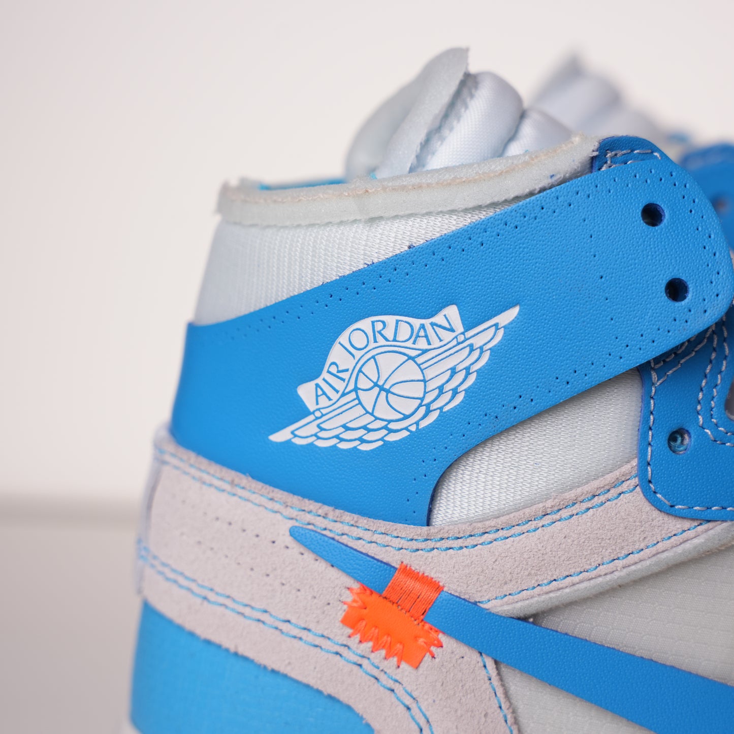 Air Jordan 1 Retro High Off-White University Blue AQ0818-148