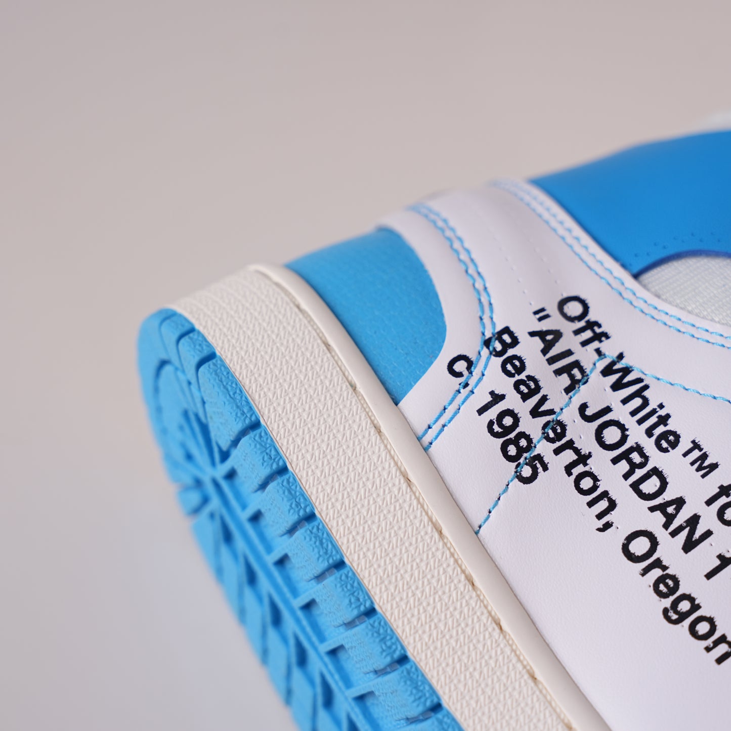 Air Jordan 1 Retro High Off-White University Blue AQ0818-148