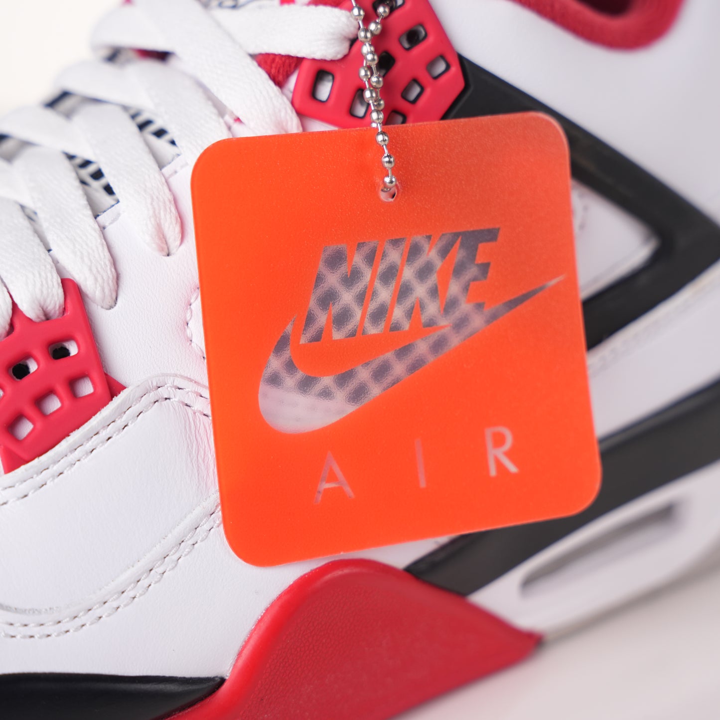 Air Jordan 4 Retro Fire Red DC7770-160