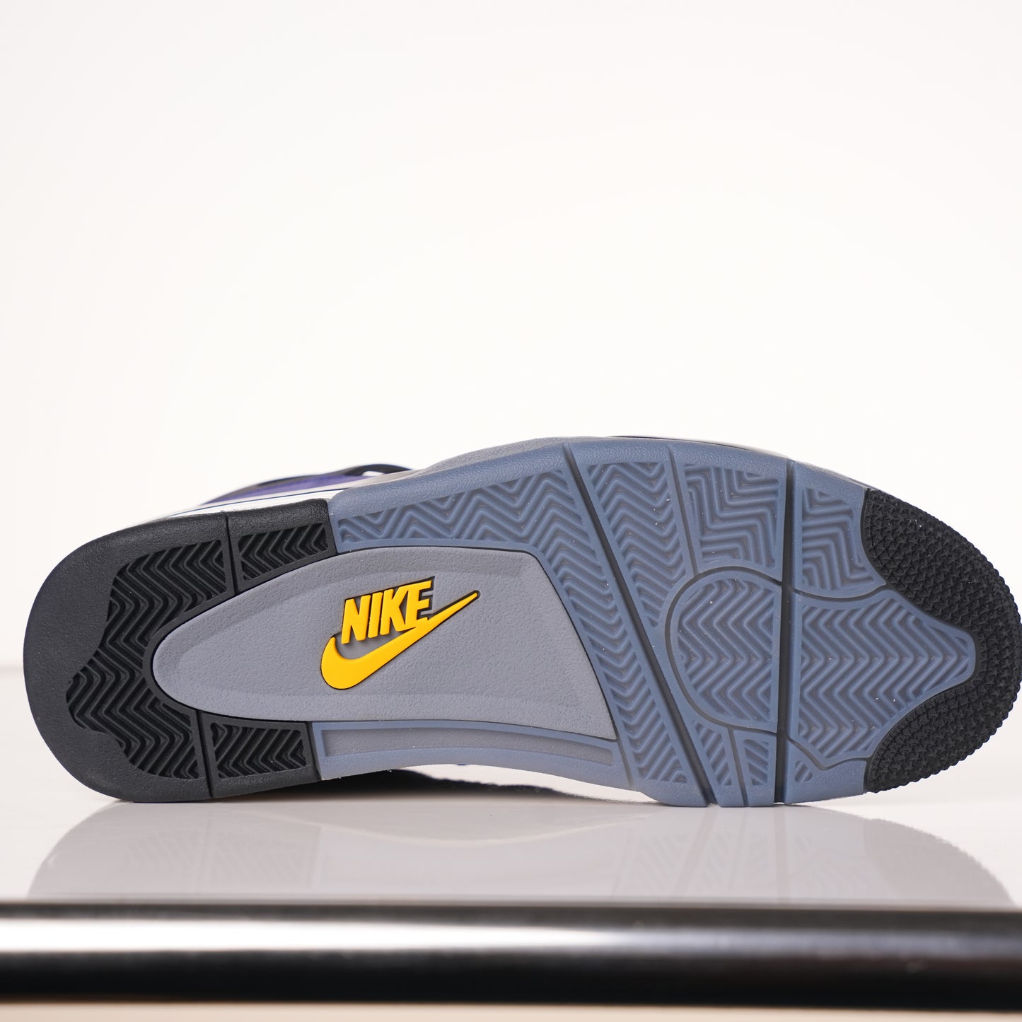 Air Jordan 4 Retro Lakers Purple FV5029-500