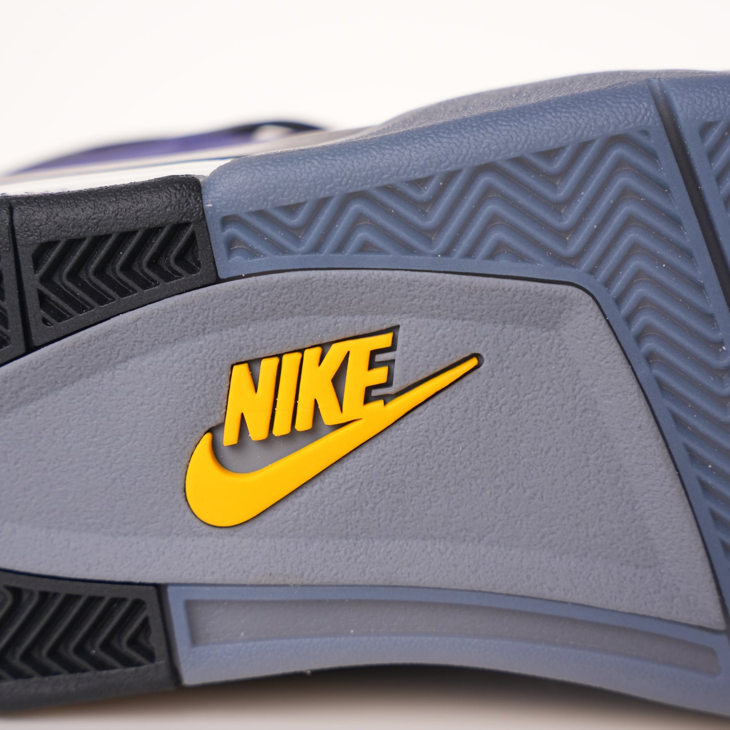 Air Jordan 4 Retro Lakers Purple FV5029-500
