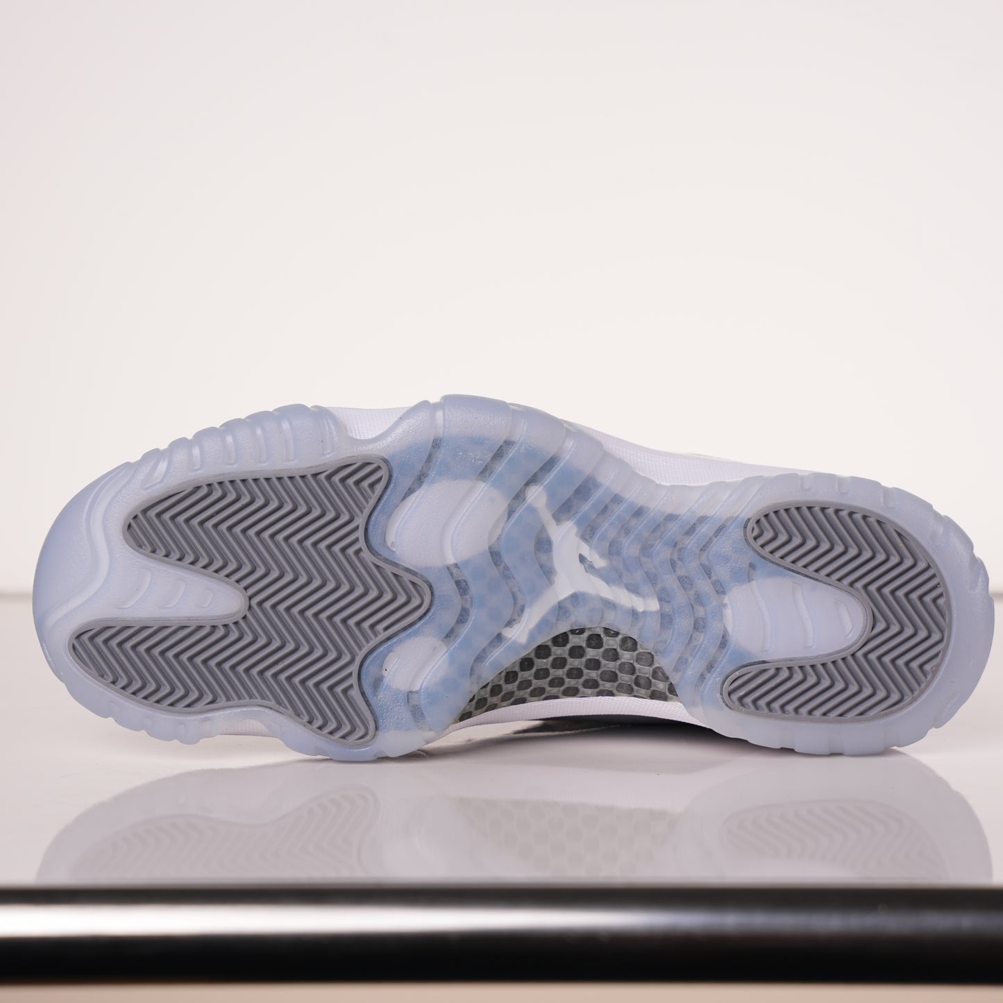 Air Jordan 11 Cool Grey CT8012-005