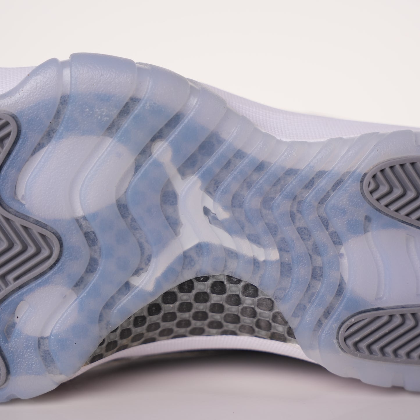 Air Jordan 11 Cool Grey CT8012-005