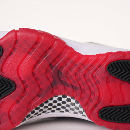 Air Jordan 11 Retro Playoffs Bred (2019) 378037-061