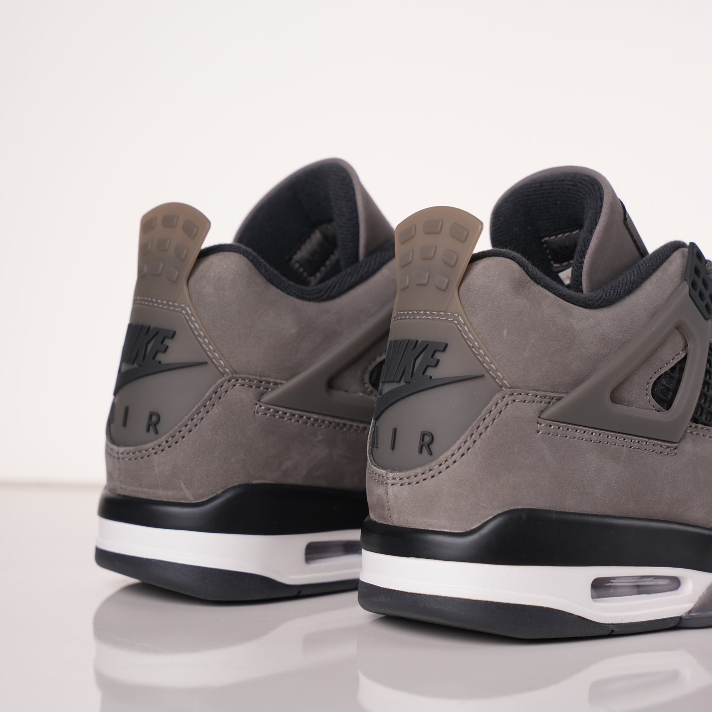 Air Jordan 4 Retro 'Cave Stone' FV5029-200