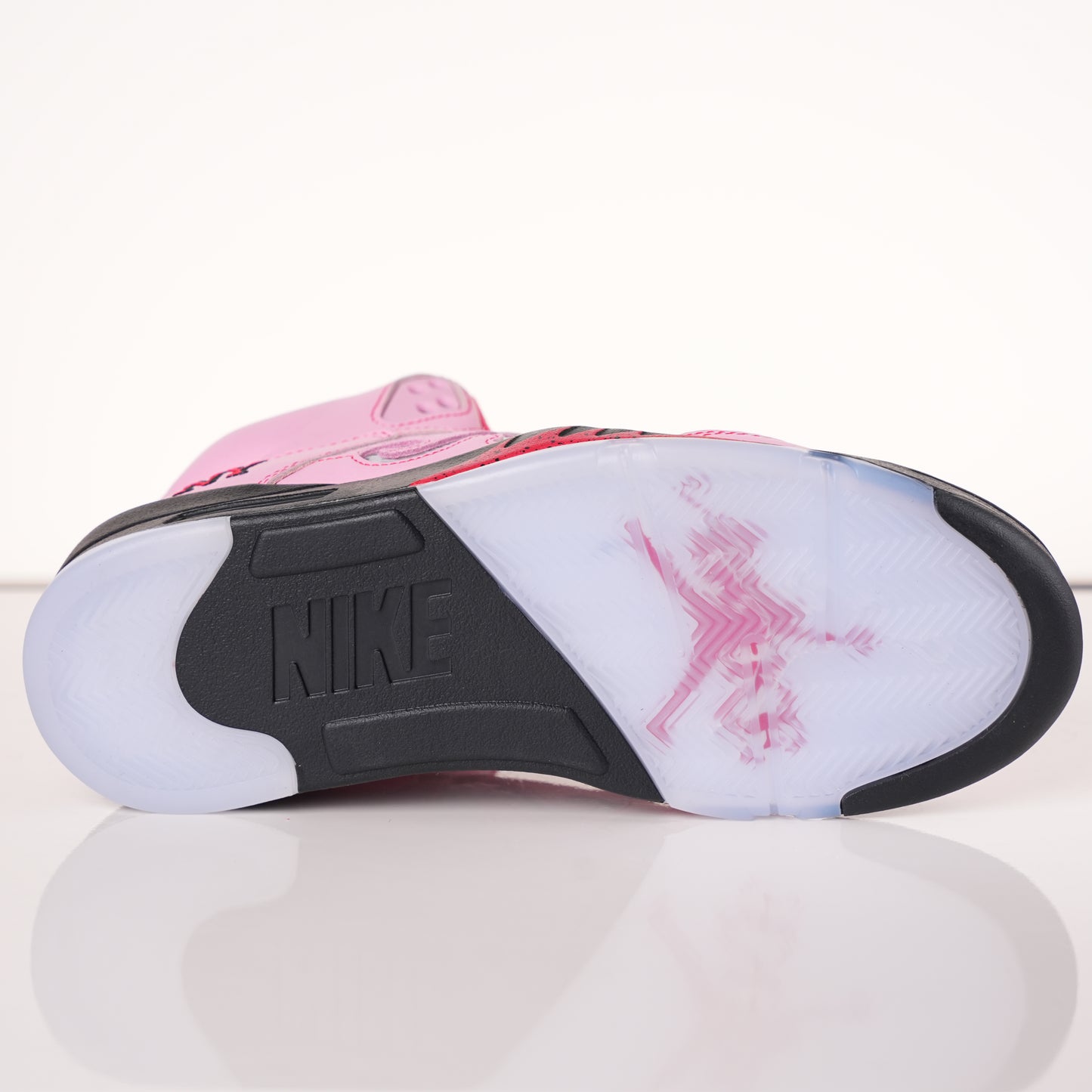 Awake NY x Air Jordan 5 Retro 'Arctic Pink' DV4962-600