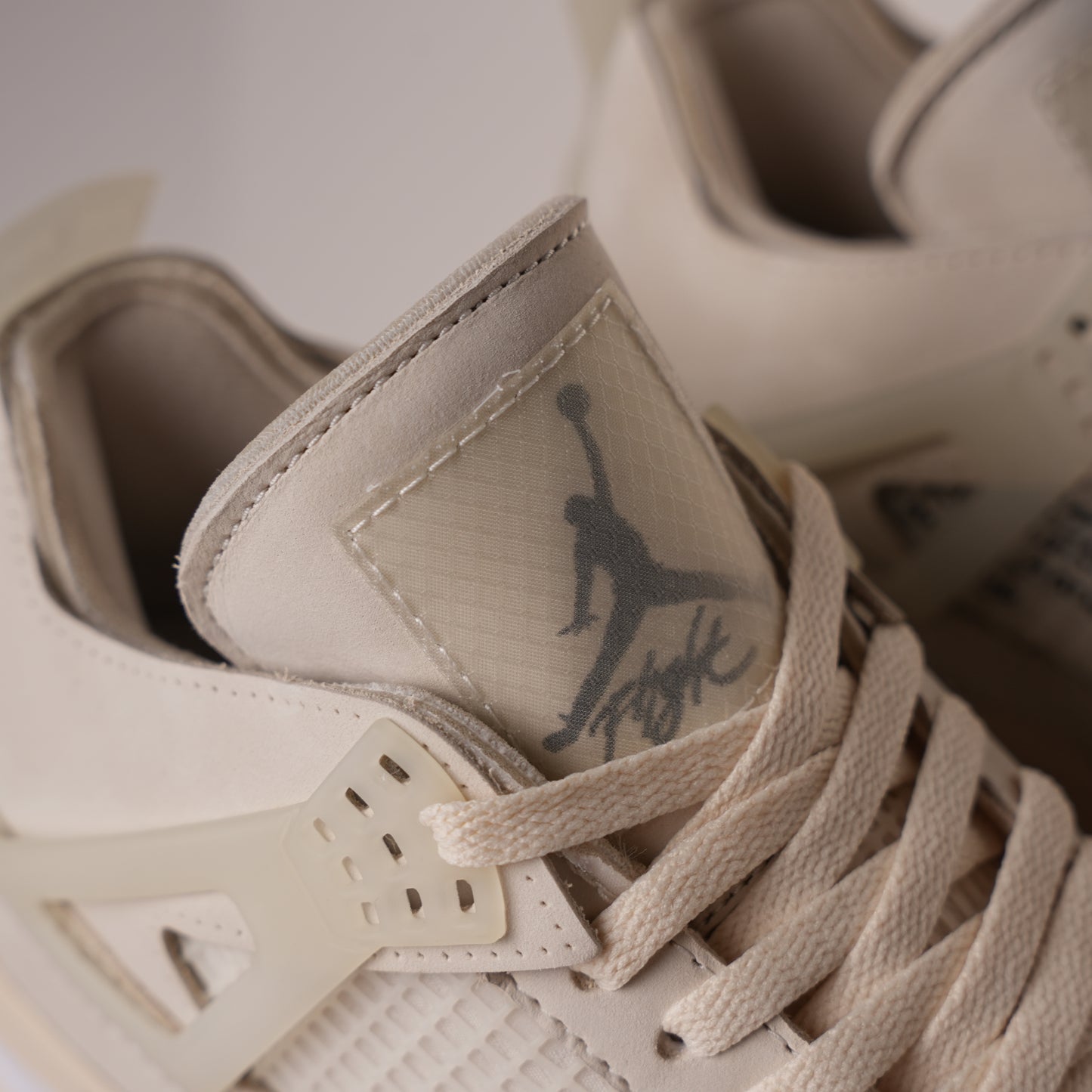 Air Jordan 4 Retro Off-White Sail CV9388-100