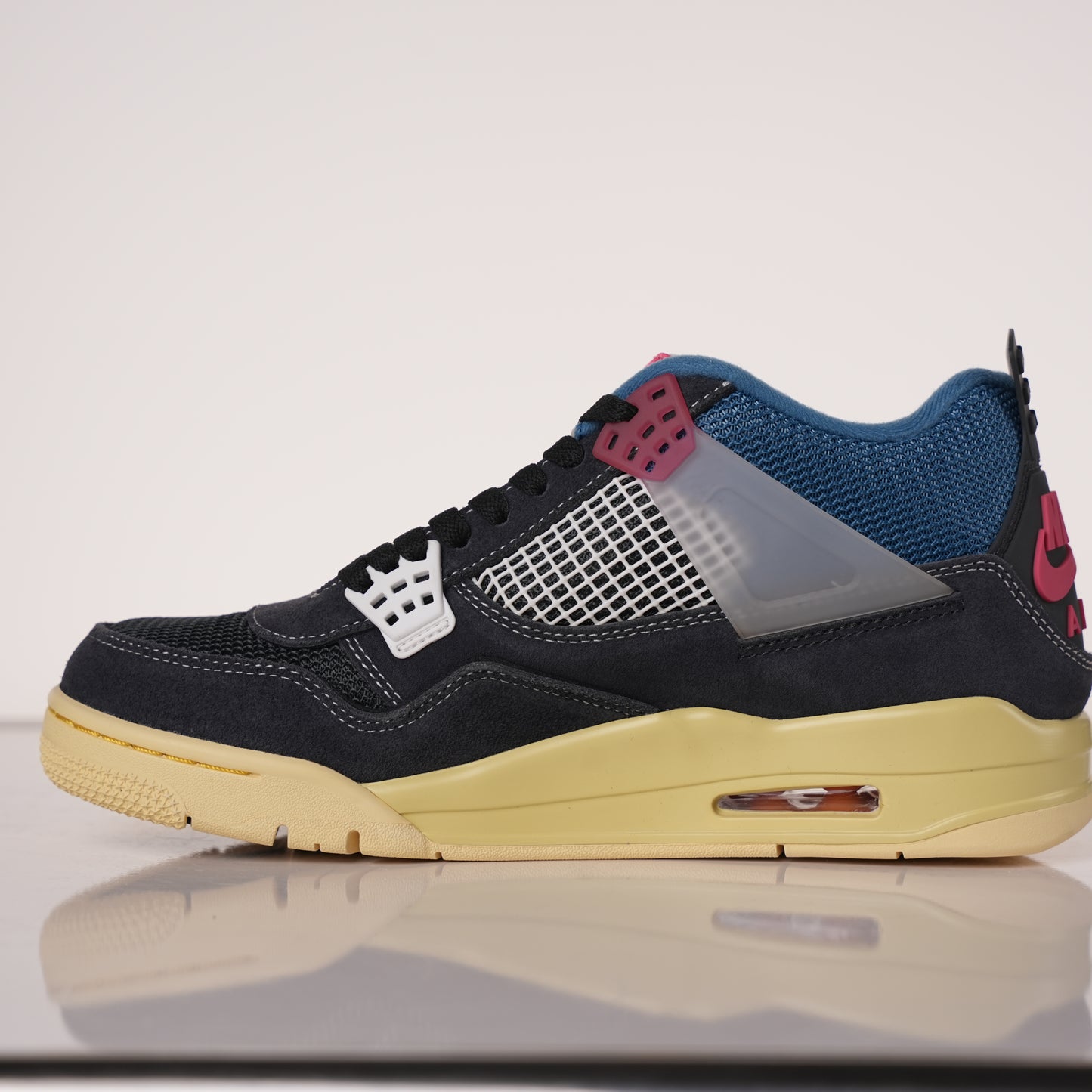 Air Jordan 4 Retro Union Off Noir DC9533-001