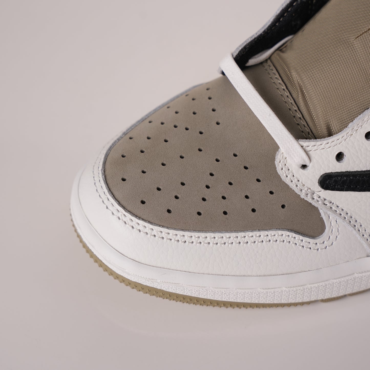 Travis Scott x Air Jordan 1 Low Golf Olive FZ3124-200