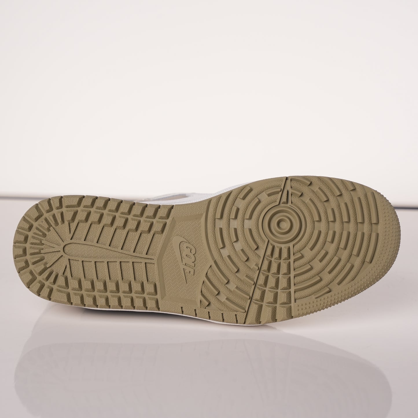 Travis Scott x Air Jordan 1 Low Golf Olive FZ3124-200