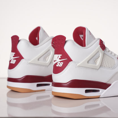 AiR Jordan 4 Retro SB Varsity Red
