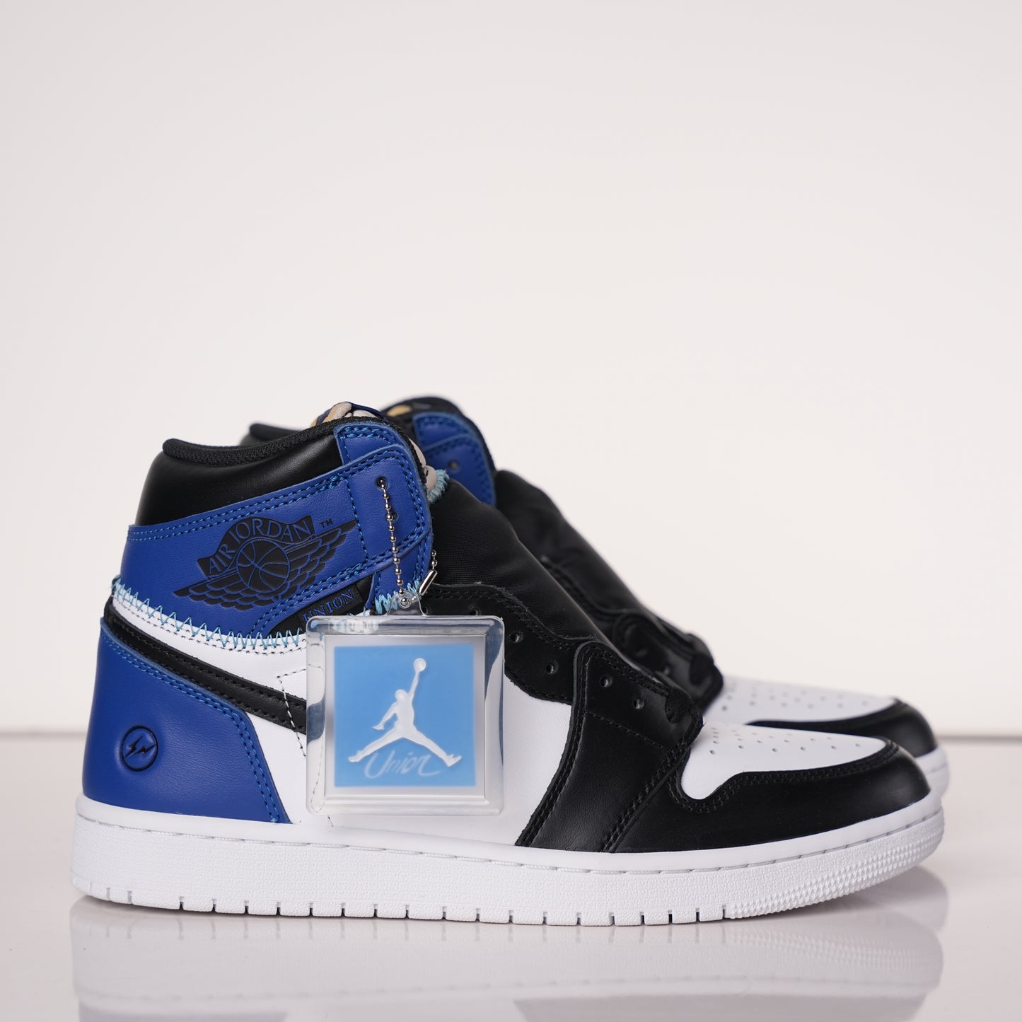 Air Jordan 1 Retro Fragment