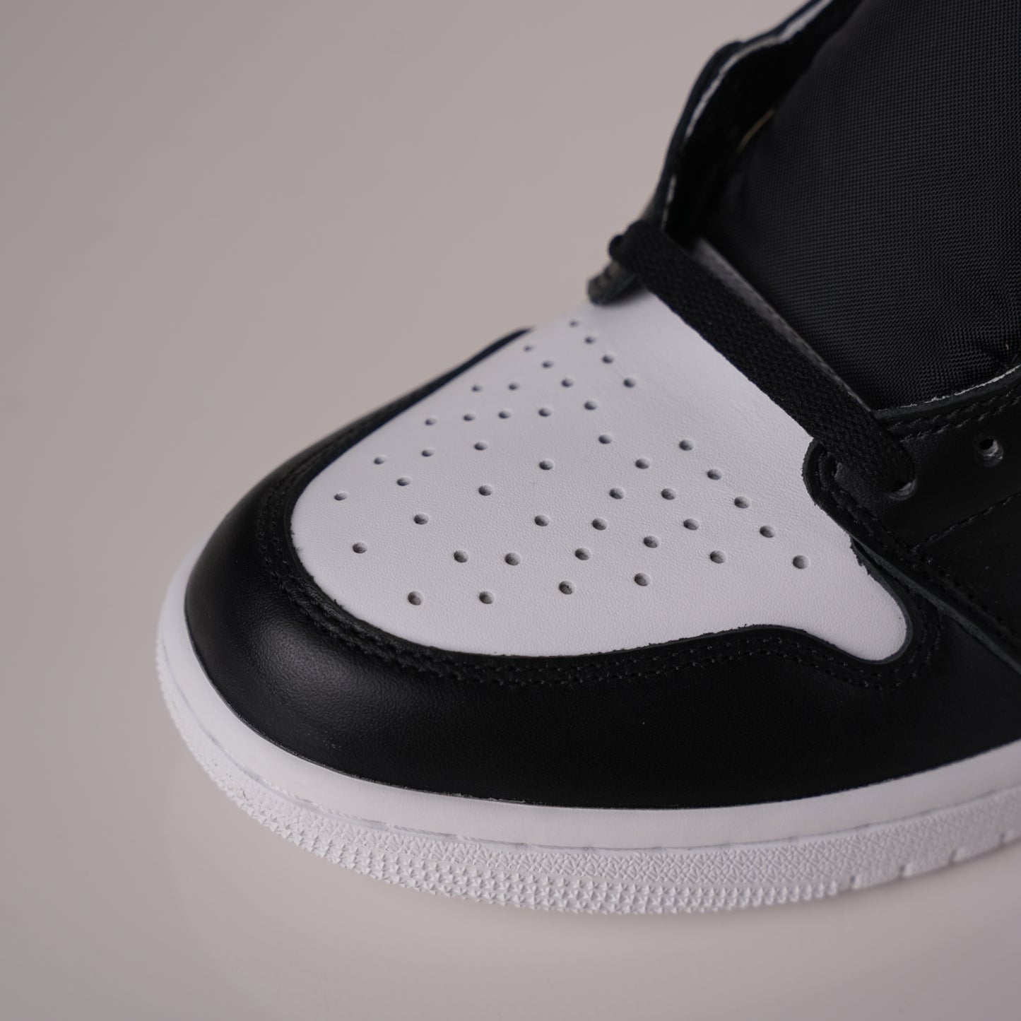 Air Jordan 1 Retro Fragment