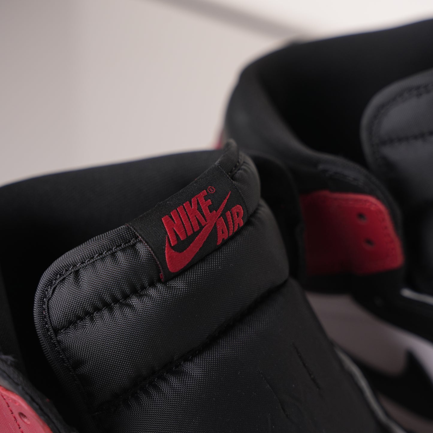 Air Jordan 1 Retro High Satin Black Toe