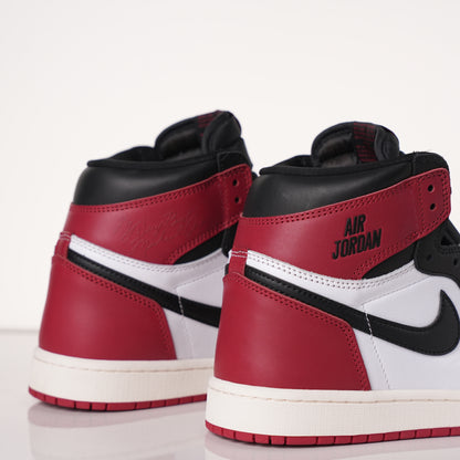 Air Jordan 1 Retro High Satin Black Toe