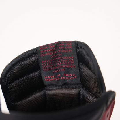 Air Jordan 1 Retro High Satin Black Toe
