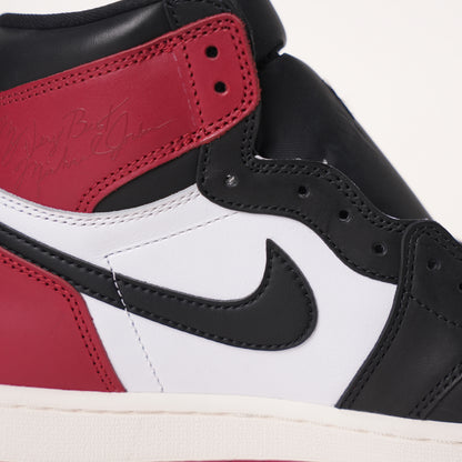 Air Jordan 1 Retro High Satin Black Toe