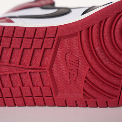 Air Jordan 1 Retro High Satin Black Toe