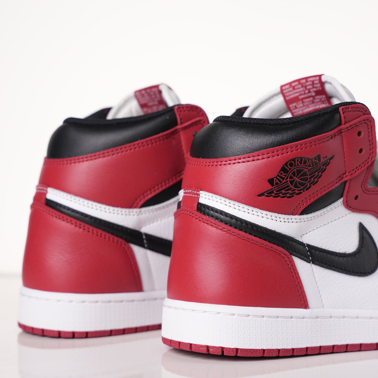 Air Jordan 1 Retro Chicago