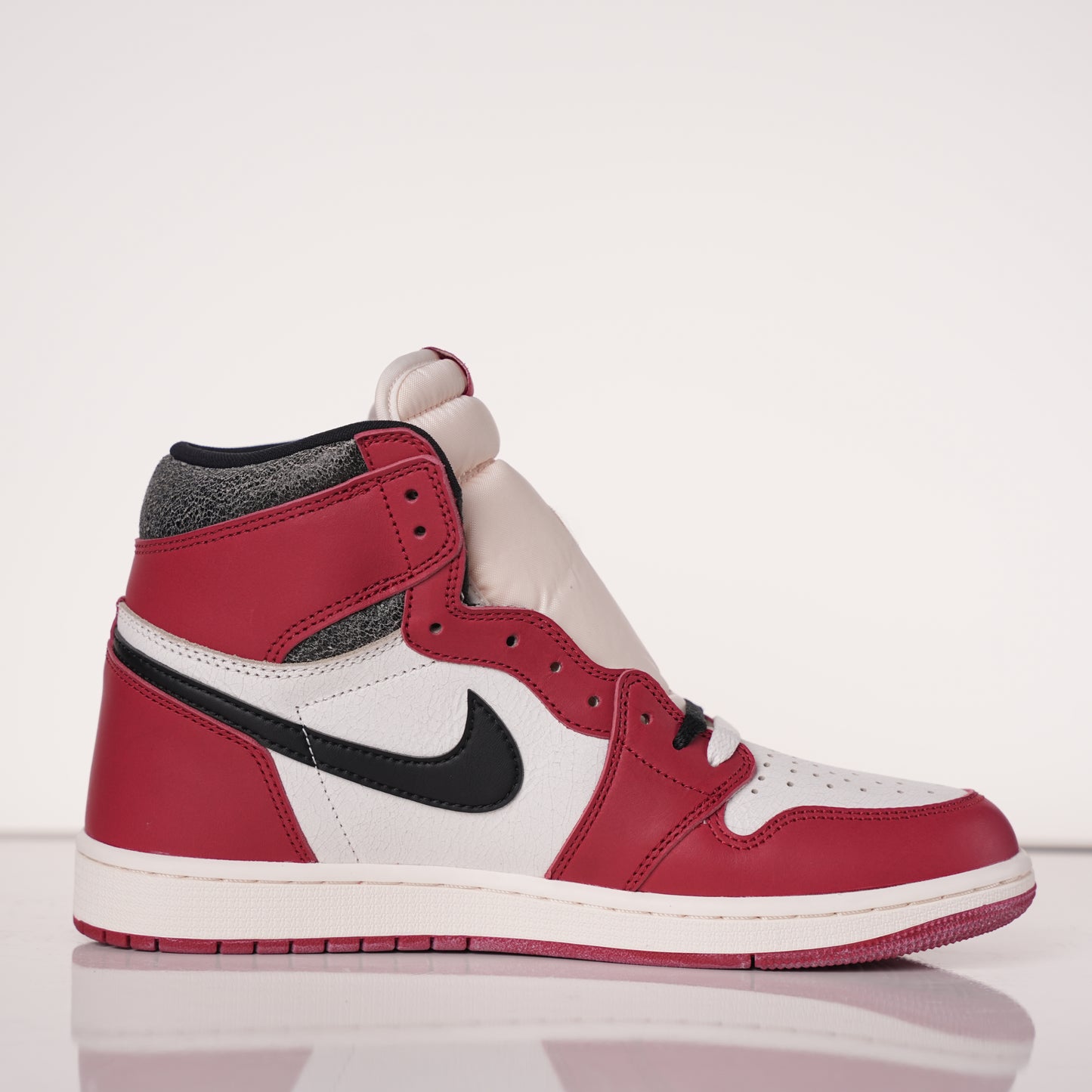 Air Jordan 1 Retro High OG Lost and Found