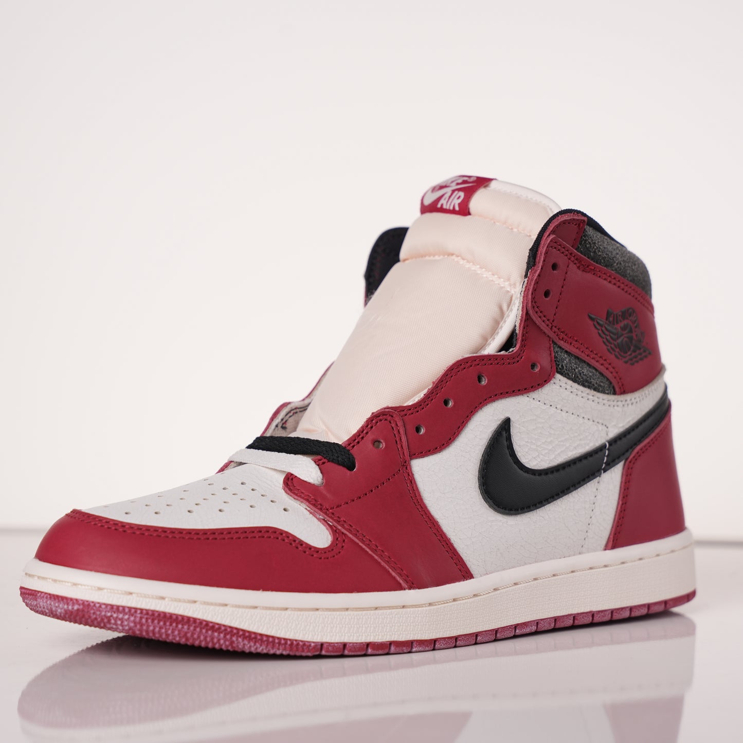 Air Jordan 1 Retro High OG Lost and Found
