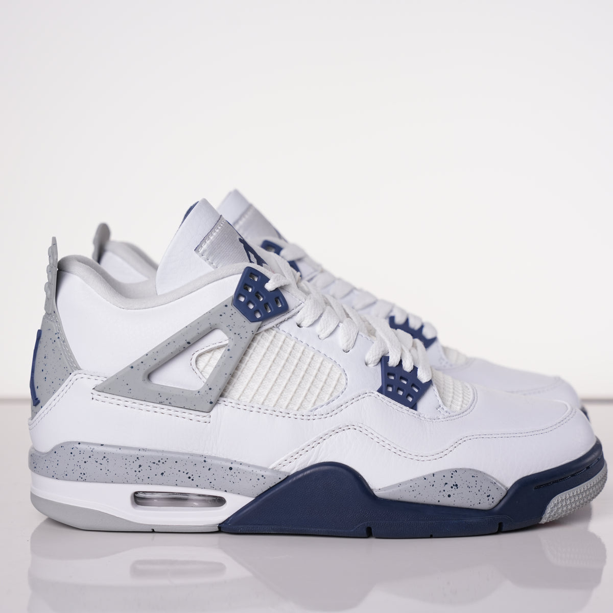 Air Jordan 4 Retro Midnight Navy
