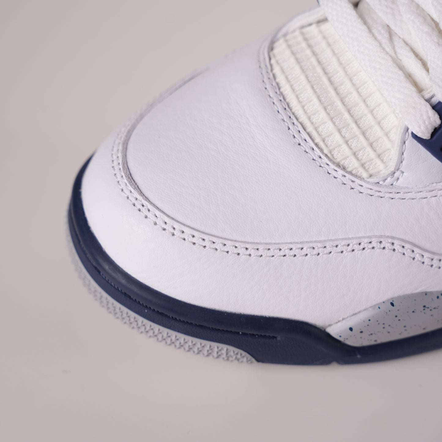 Air Jordan 4 Retro Midnight Navy