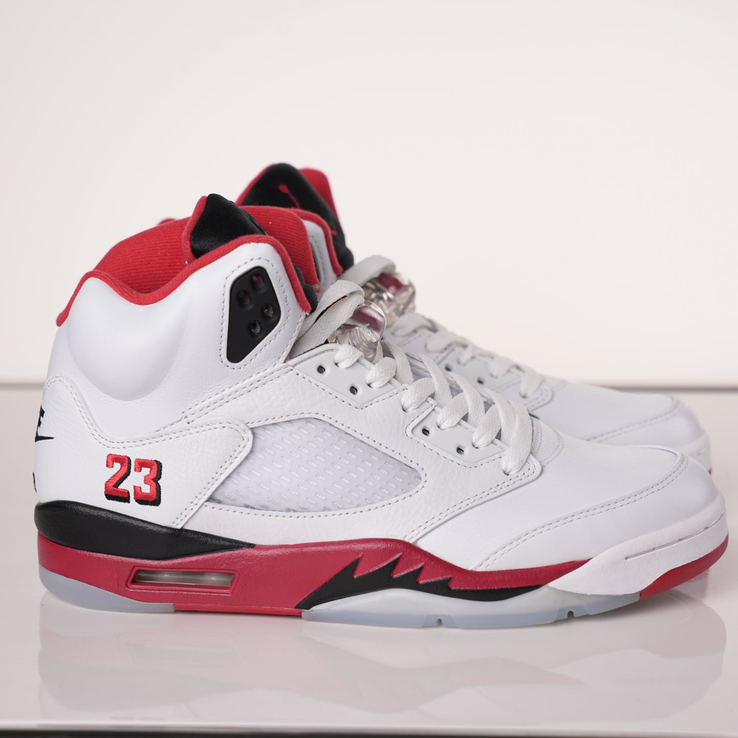 Air Jordan 5 Retro Fire Red Black Tongue