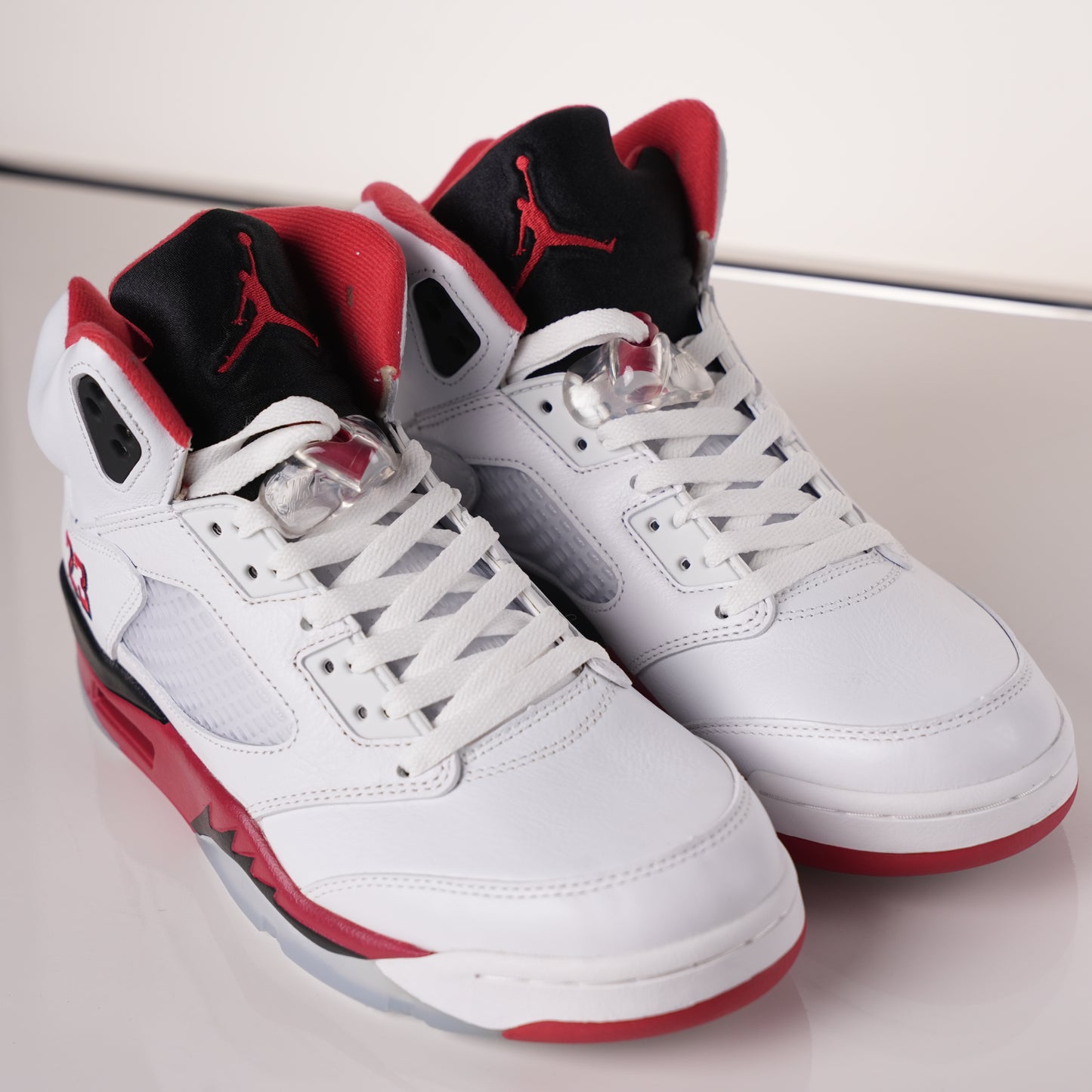 Air Jordan 5 Retro Fire Red Black Tongue