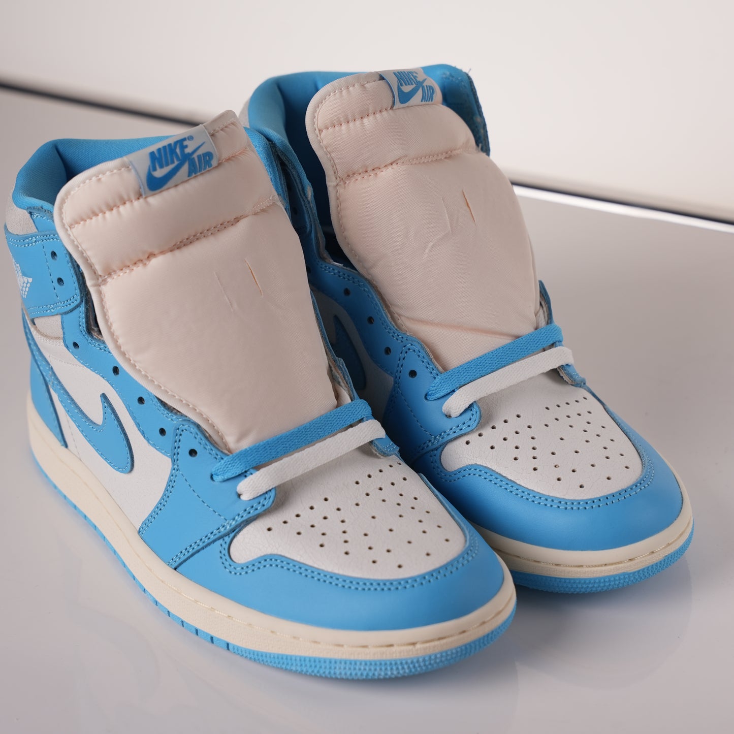 Air Jordan 1 Retro UNC
