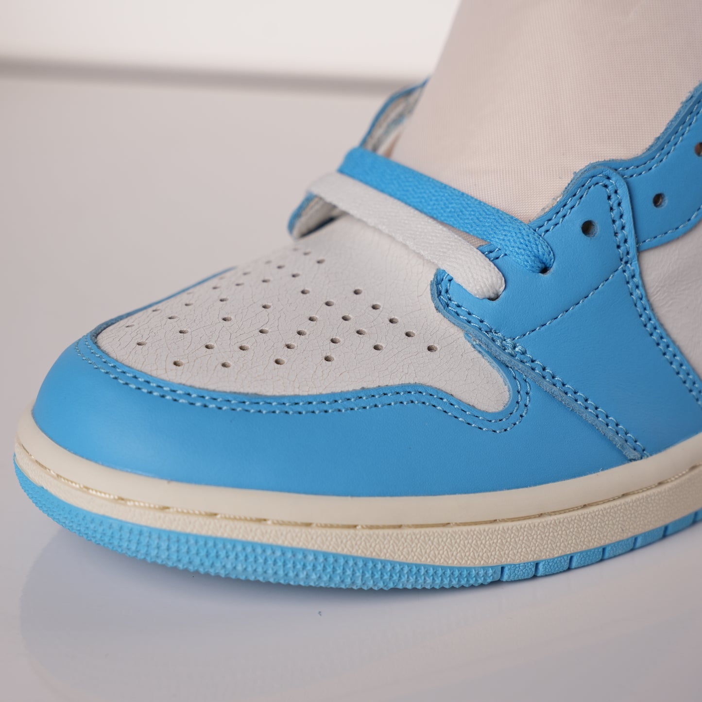 Air Jordan 1 Retro UNC