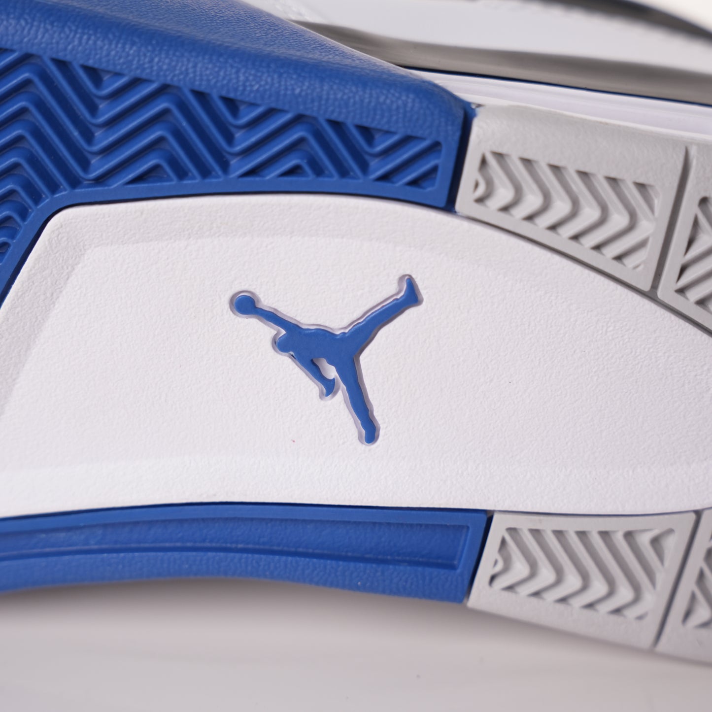 Air Jordan 4 Retro Motorsports