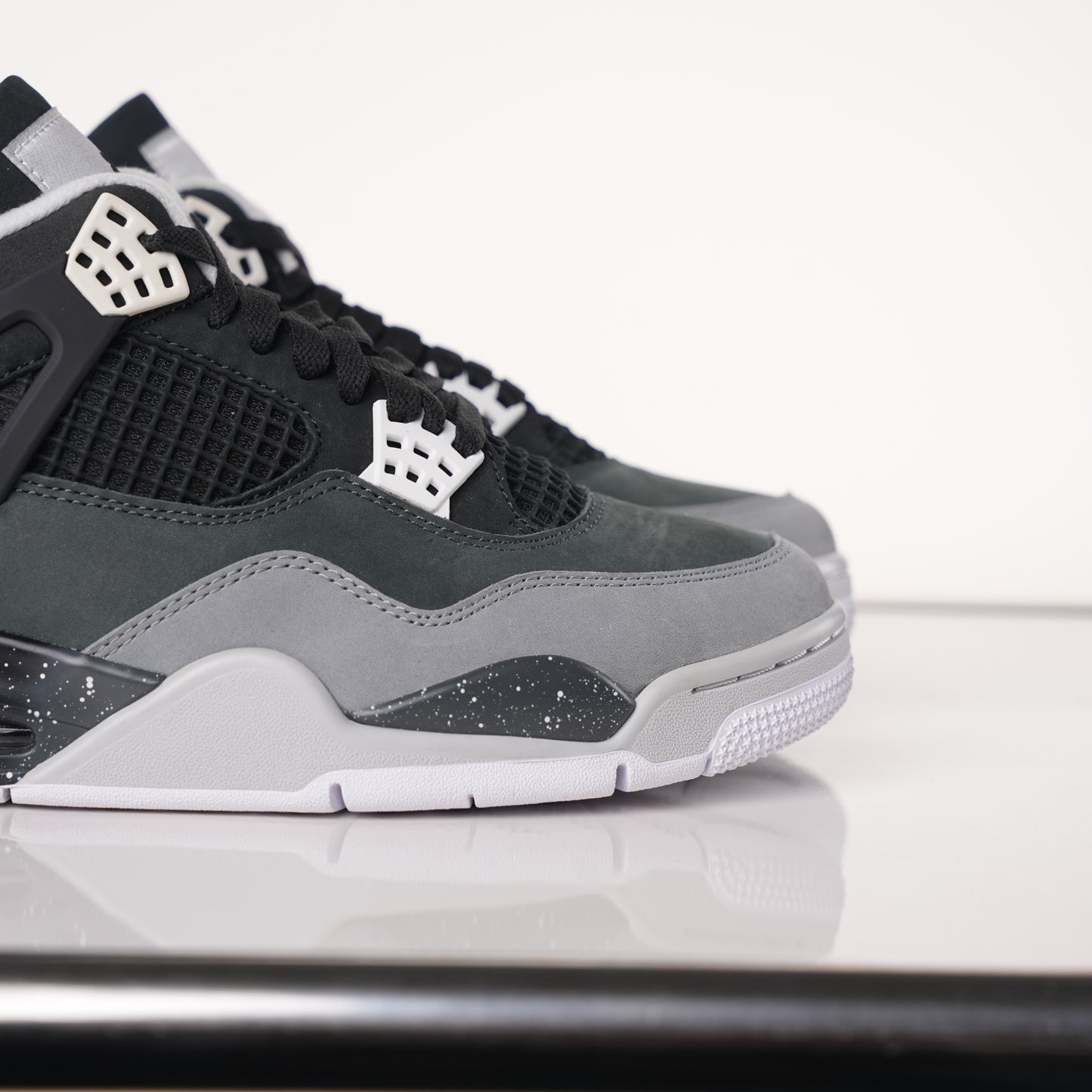 Air Jordan 4 Retro Fear Pack