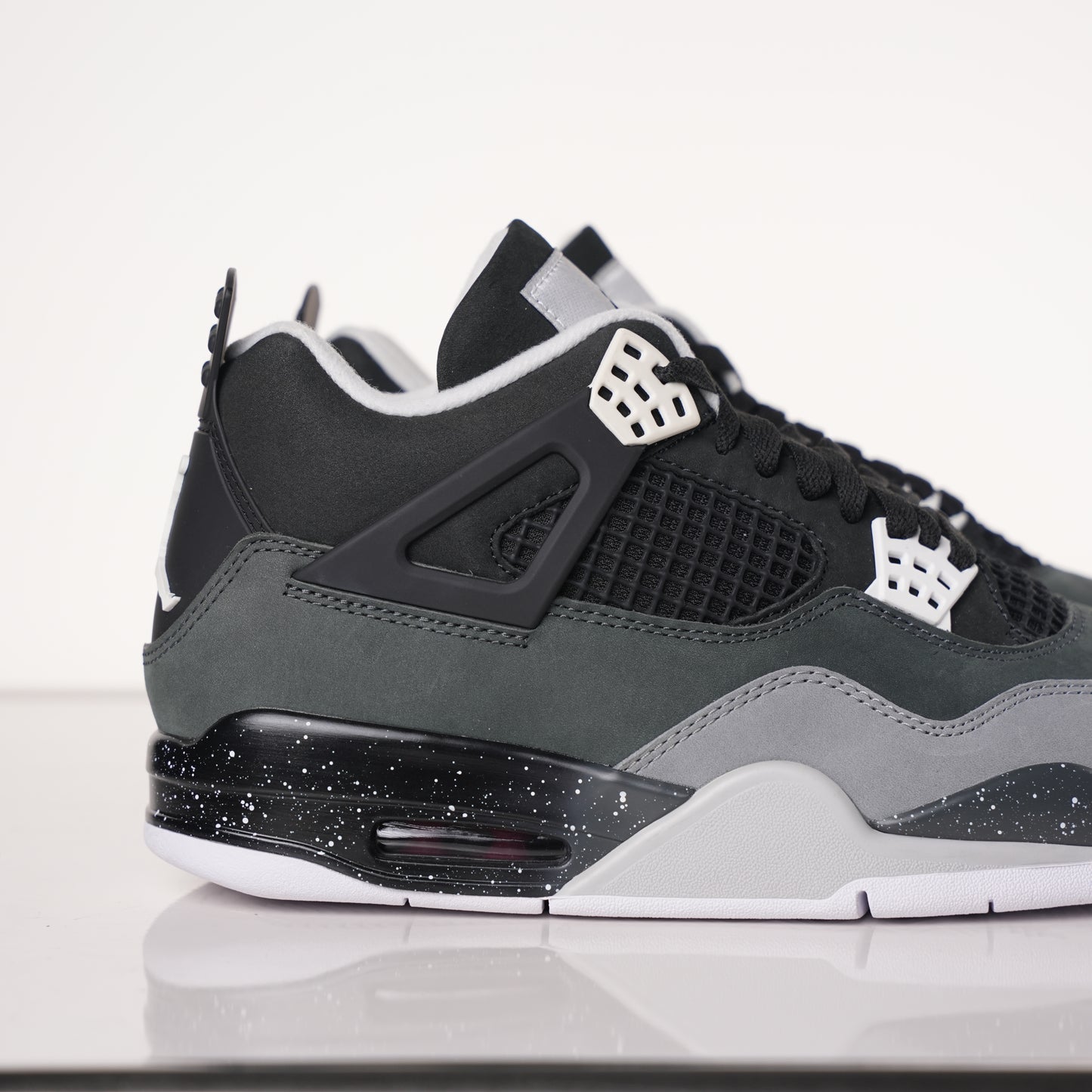 Air Jordan 4 Retro Fear Pack