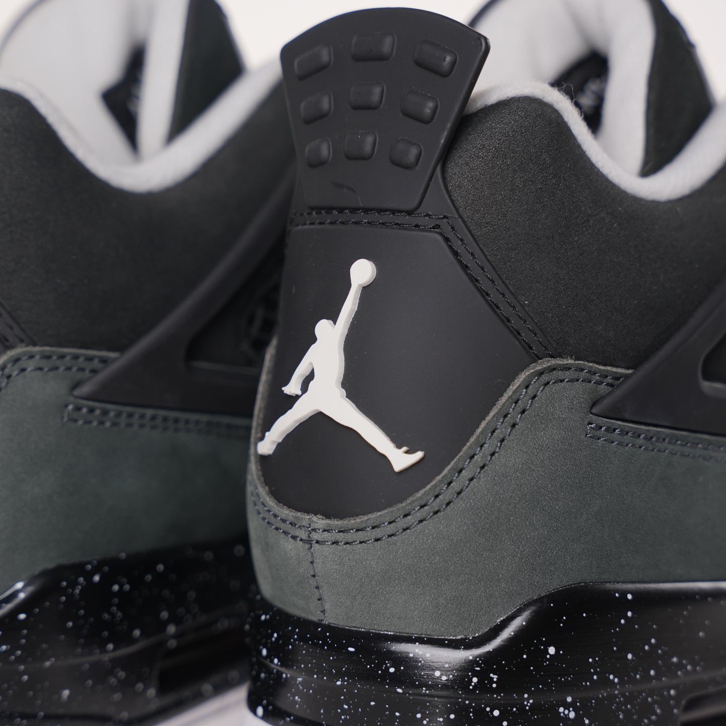 Air Jordan 4 Retro Fear Pack