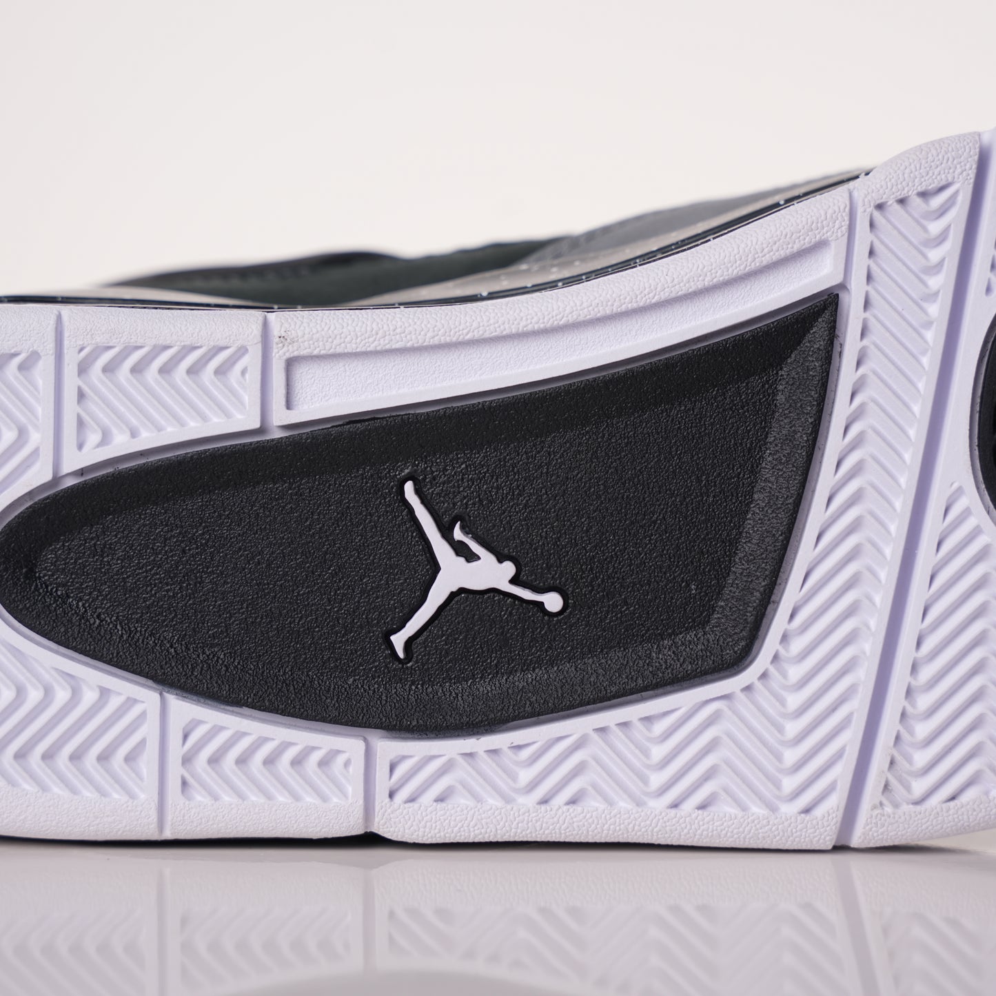Air Jordan 4 Retro Fear Pack