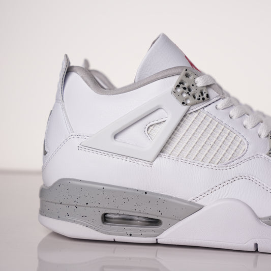 Air Jordan 4 Retro White Oreo