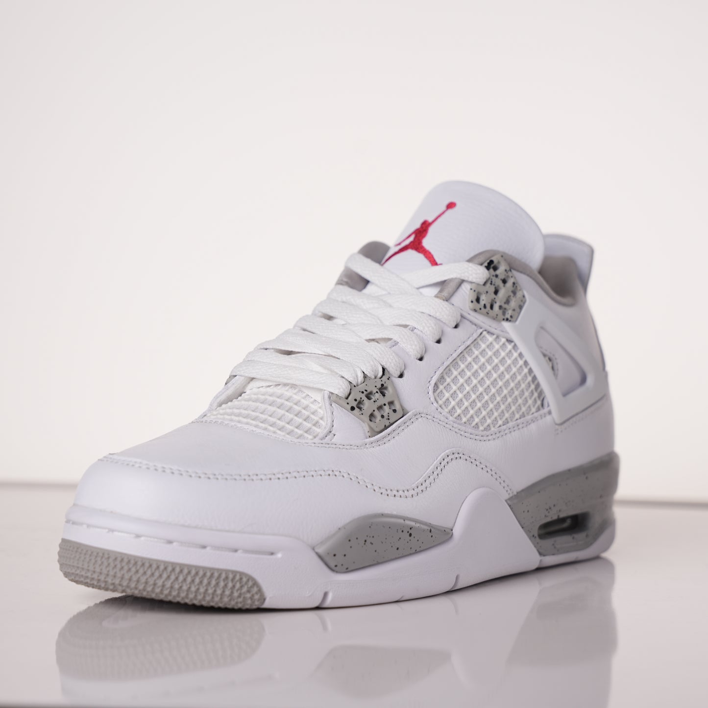 Air Jordan 4 Retro White Oreo