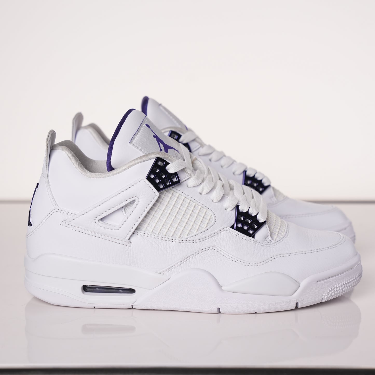Air Jordan 4 Retro Metallic Purple